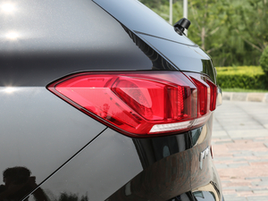 20182.0T (q)Ş V (ji)^