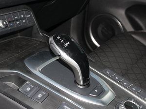 2018款2.0T 两驱超豪型 国V 换挡杆