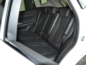 2018款2.0T 两驱旗舰型 国V 后排座椅