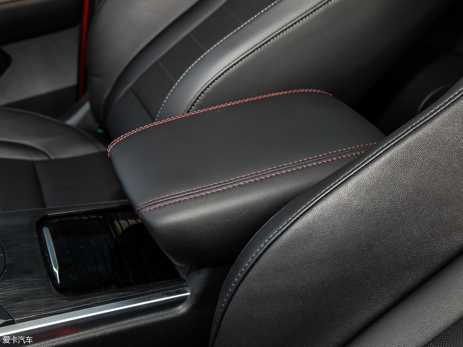 2019κ VV5   2.0T (q)Ş V