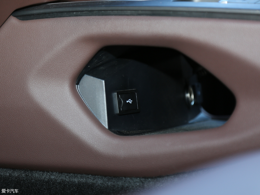 2019κ VV7  2.0T Ş V