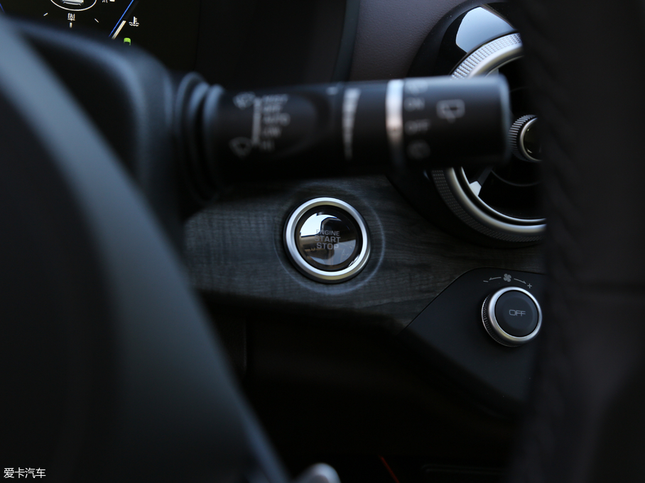 2019κ VV7  2.0T Ş V