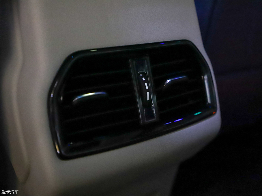 2019��κ�� VV6 Collie���а�