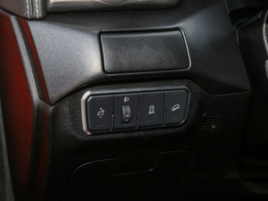 2021ԽҰ 2.0T (zhn) п؅^(q)