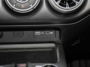 2021ԽҰ 2.0T  п؅^