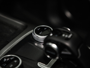 2021ԽҰ 2.0T  п؅^