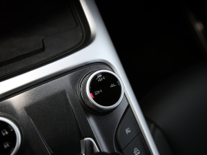 2021ԽҰ 2.0T  п؅^