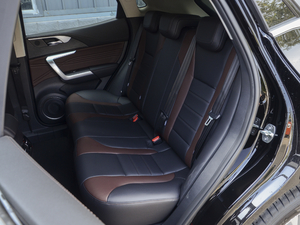 2021款1.5T 颜先锋 后排座椅
