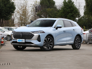2021款2.0T 四驱特浓版 左前45度
