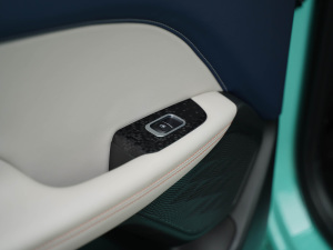 2021款1.5L DHT大师版 空间座椅
