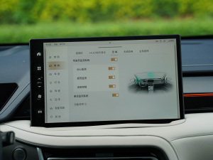 2021款1.5L DHT大师版 中控台显示屏