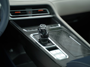 2021款1.5L DHT大师版 中控区