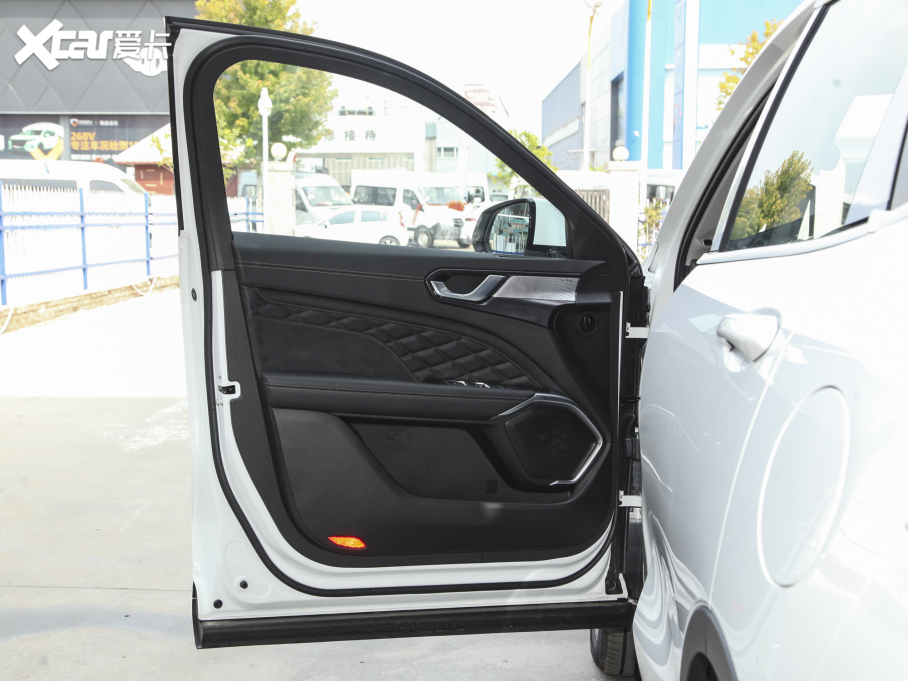 2022FDHT-PHEV 1.5T 򌳬