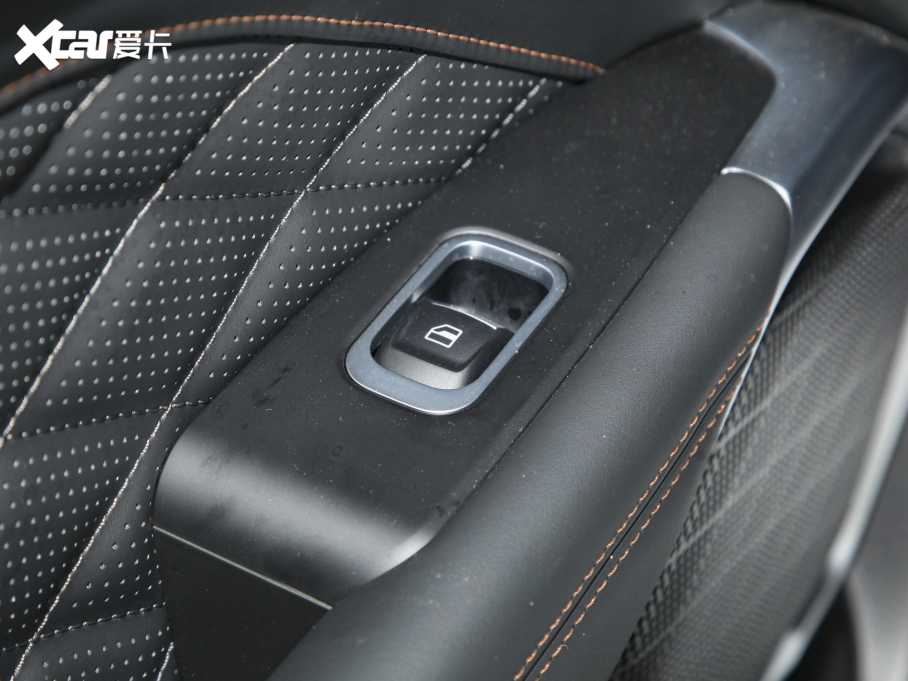 2022FDHT-PHEV 1.5T 򌳬