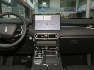 2022款1.5T 两驱大杯 中控台