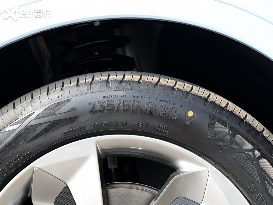 2023ĦDHT-PHEV 175km Lm