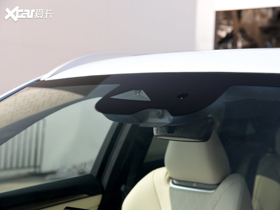 2023ĦDHT-PHEV 175km Lm