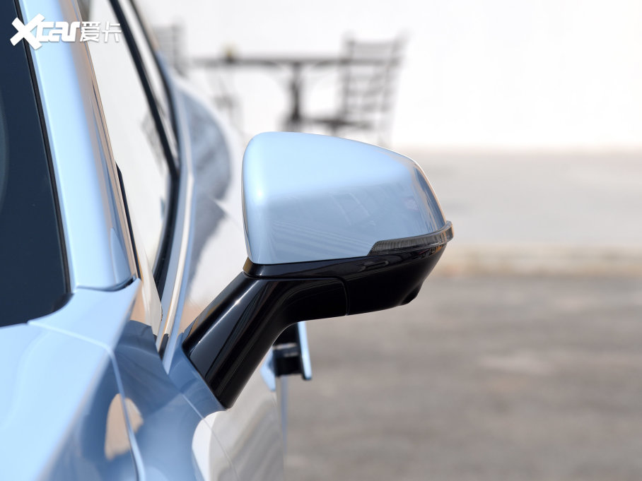 2023ĦDHT-PHEV 175km (q)Lm(x)