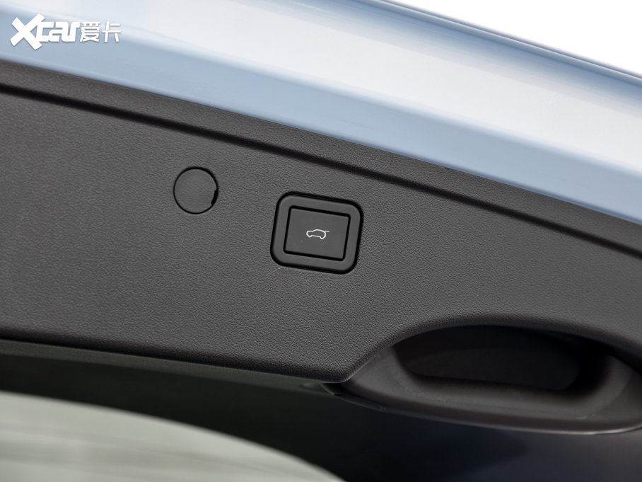 2023ĦDHT-PHEV 175km Lm