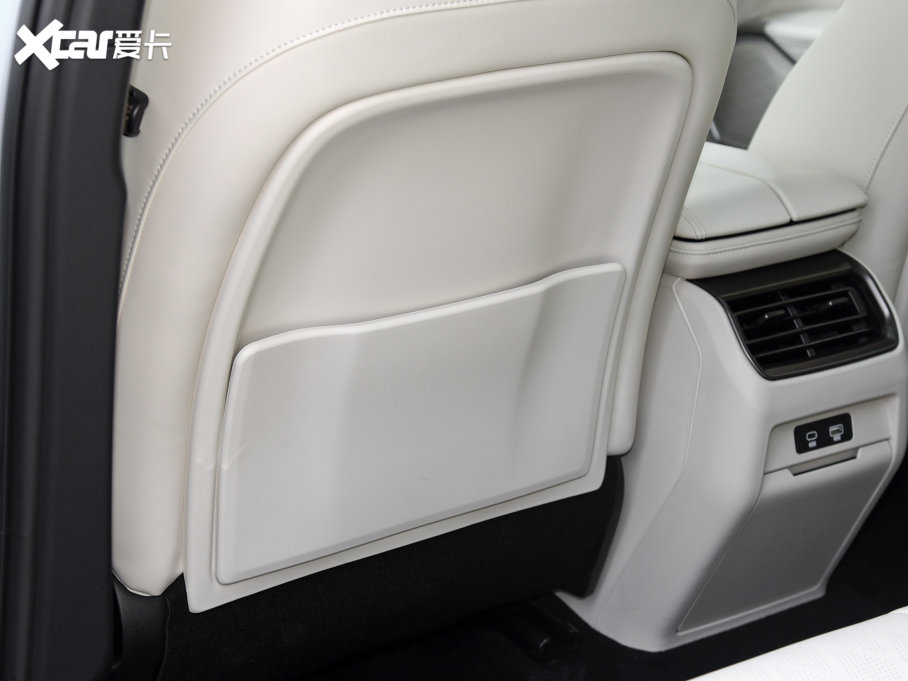 2023ĦDHT-PHEV 175km Lm