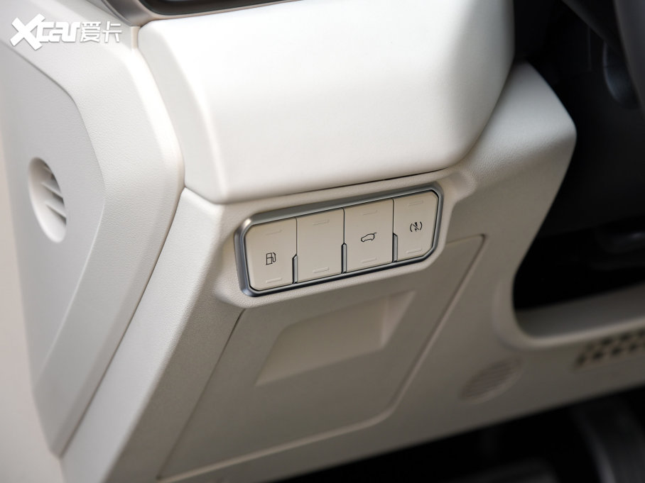 2023ĦDHT-PHEV 175km Lm