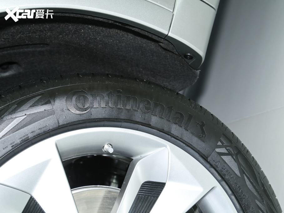 2024ĦDHT-PHEV Hi4 (q)Lm(x)