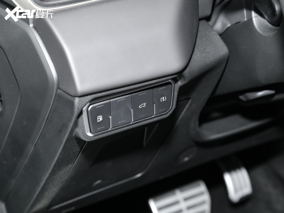 2024ĦDHT-PHEV Hi4 (q)Lm(x)