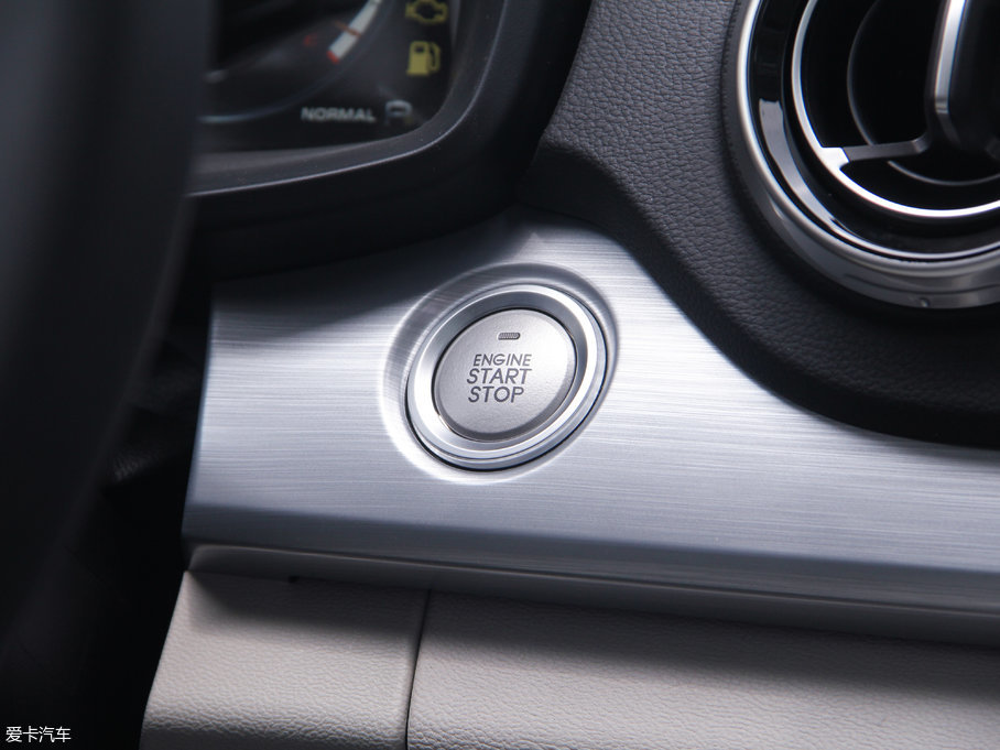 2017��κ�� VV7 VV7C ���A��