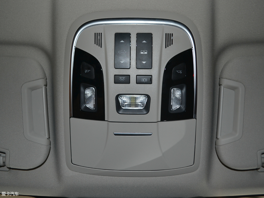 2017��κ�� VV7 VV7S ���A��