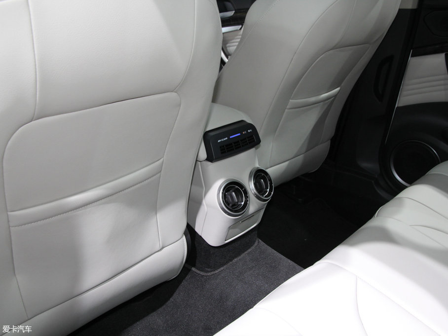 2018��κ�� P8 ���F��