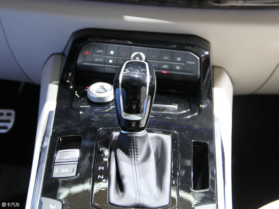 2018��κ�� P8 ���F��