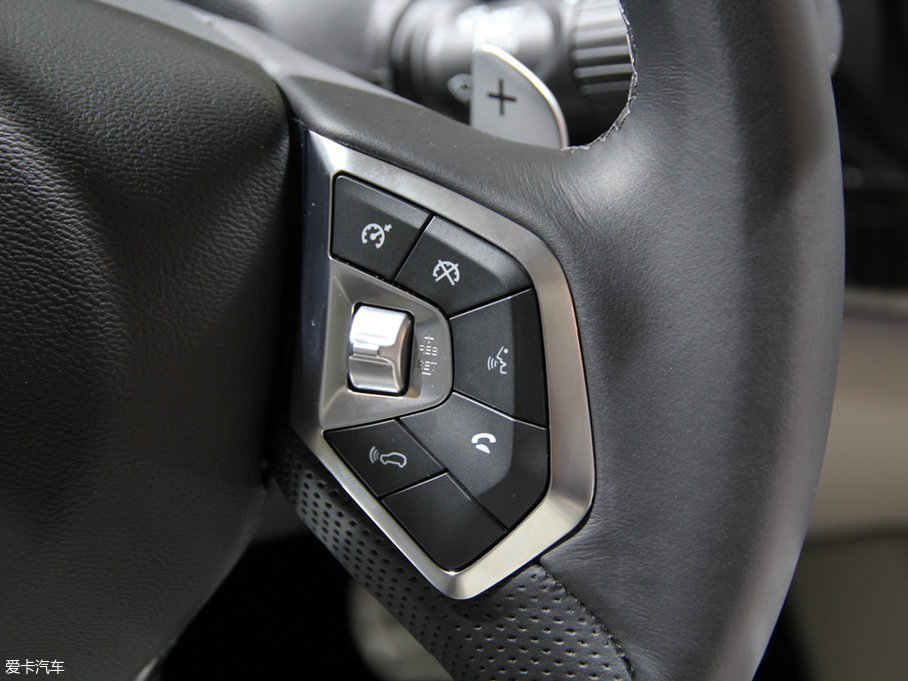 2018��κ�� P8 ���F��