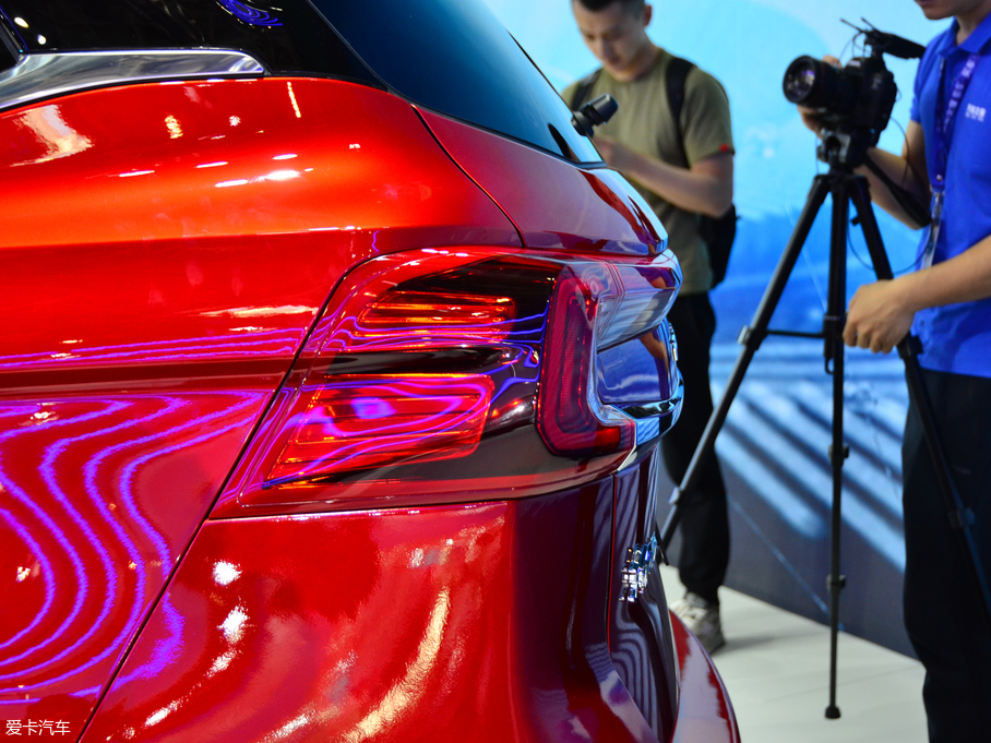 2018L(fng)T5 230T ք(dng)ǐ (gu)V