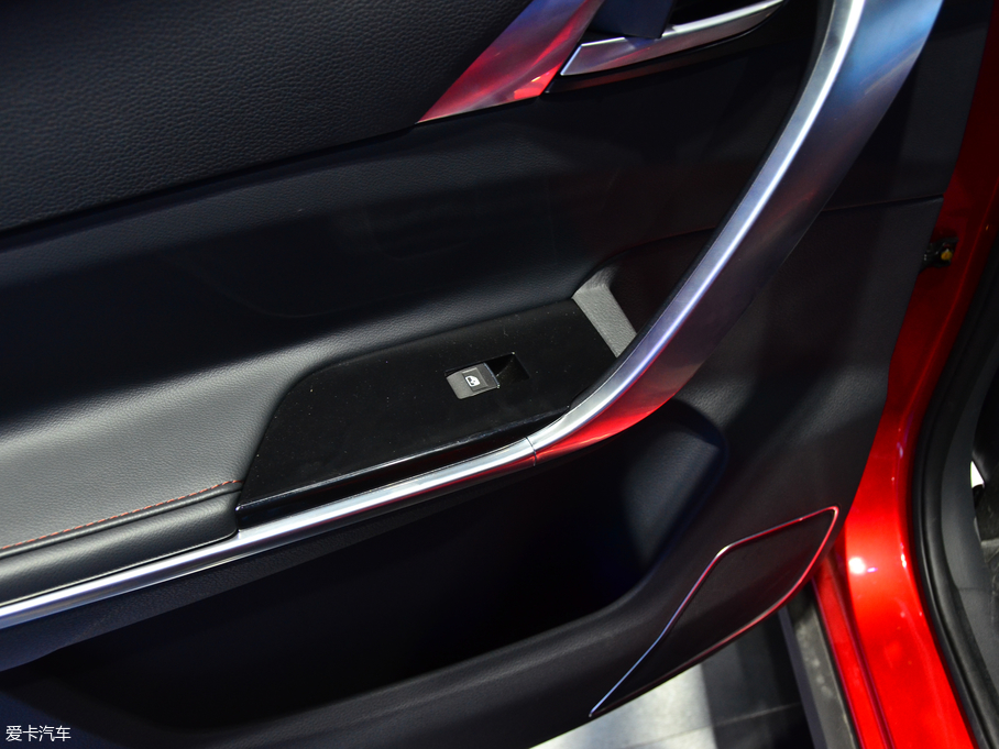 2018L(fng)T5 230T ք(dng)ǐ (gu)V