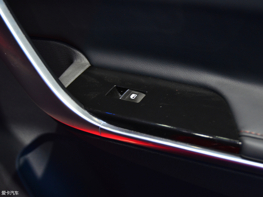 2018L(fng)T5 230T ք(dng)ǐ V