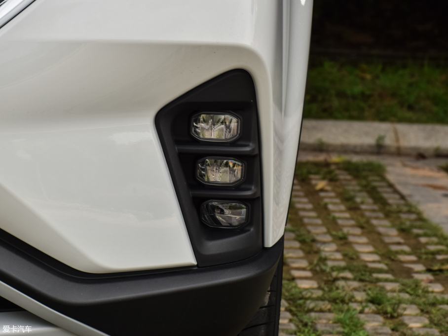 2018L(fng)T5 230T CVT V