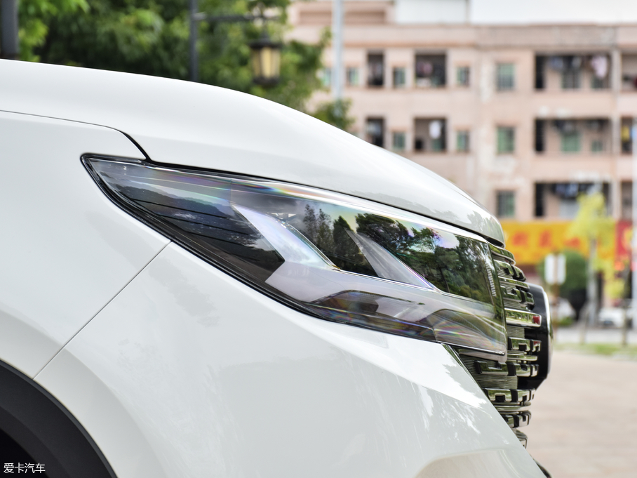 2018L(fng)T5 230T CVT (gu)V