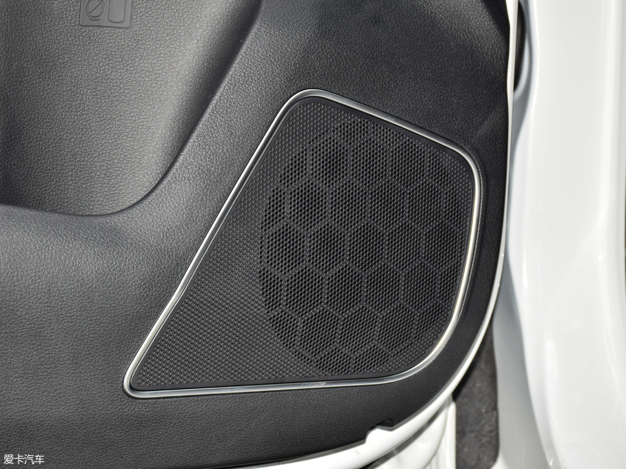 2018L(fng)T5 230T CVT (gu)V