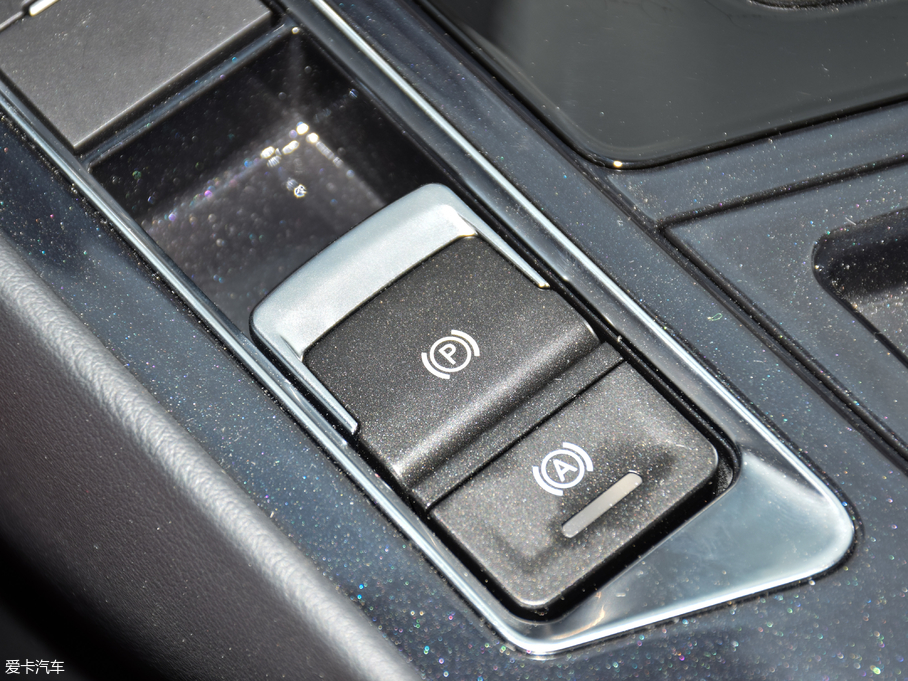 2018L(fng)T5 230T CVT (gu)V