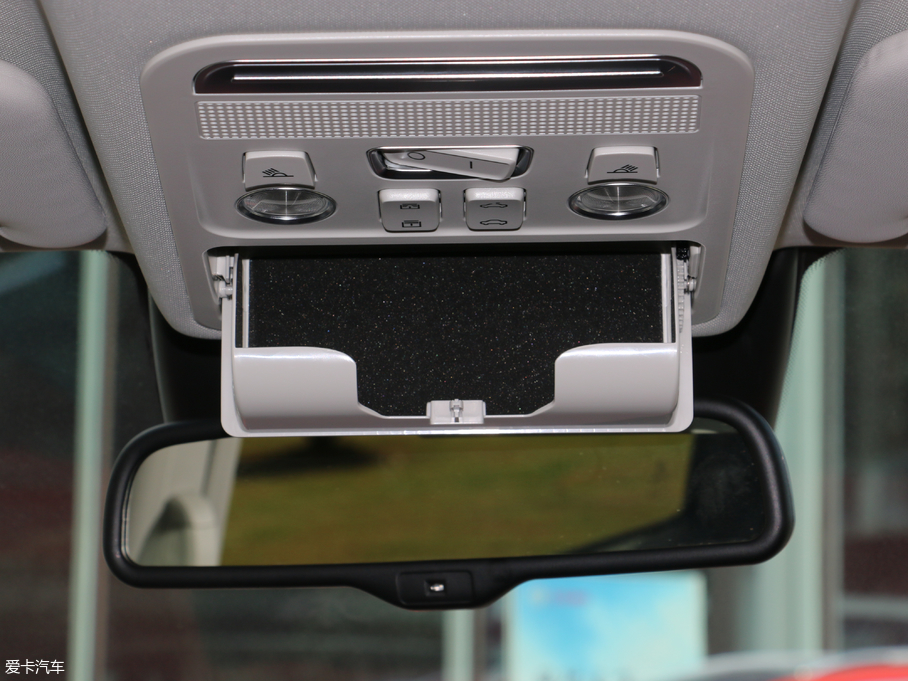 2018L(fng)T5 230T CVT V