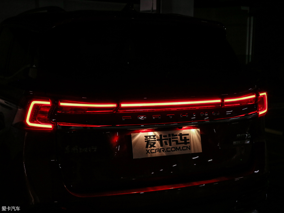 2018LT5 300T DCTǻ V