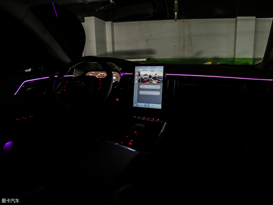 2018LT5 300T DCTǻ V