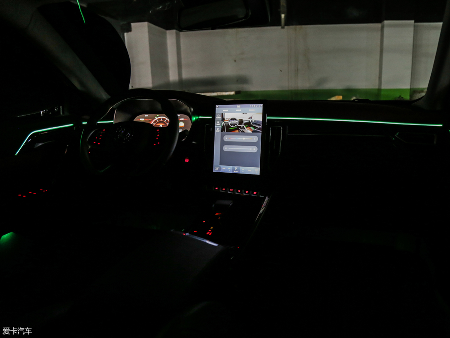 2018L(fng)T5 300T DCTǻ V