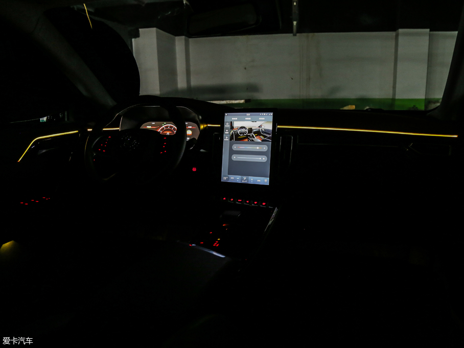 2018L(fng)T5 300T DCTǻ V