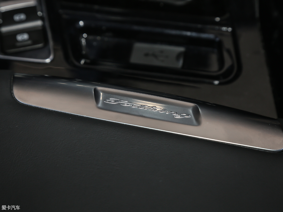 2018L(fng)T5 300T DCTǻ V