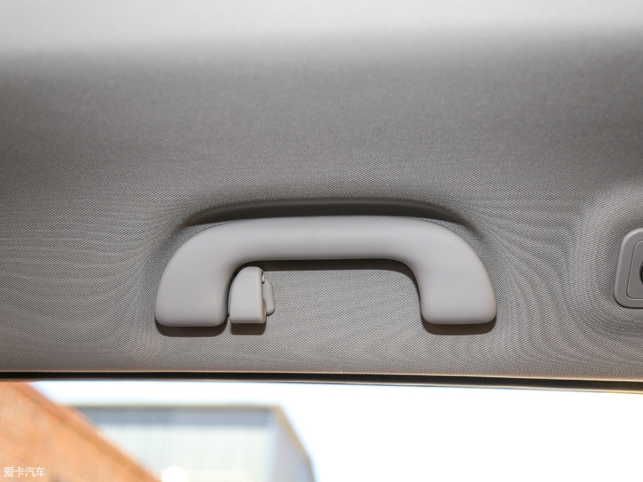 2018LT5 300T DCTǻ V