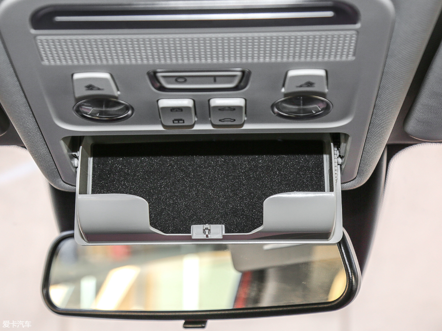 2018LT5 300T DCTǻ V