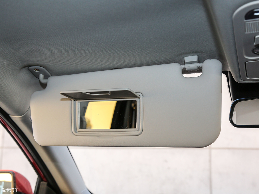 2018LT5 300T DCTǻ V