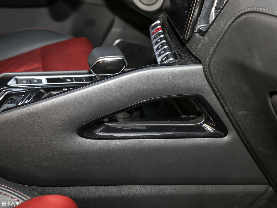 2018LT5 300T DCTǻ V