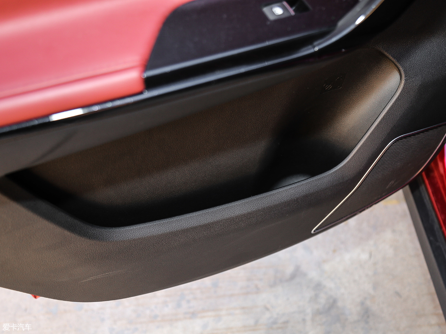 2018L(fng)T5 300T DCTǻ V